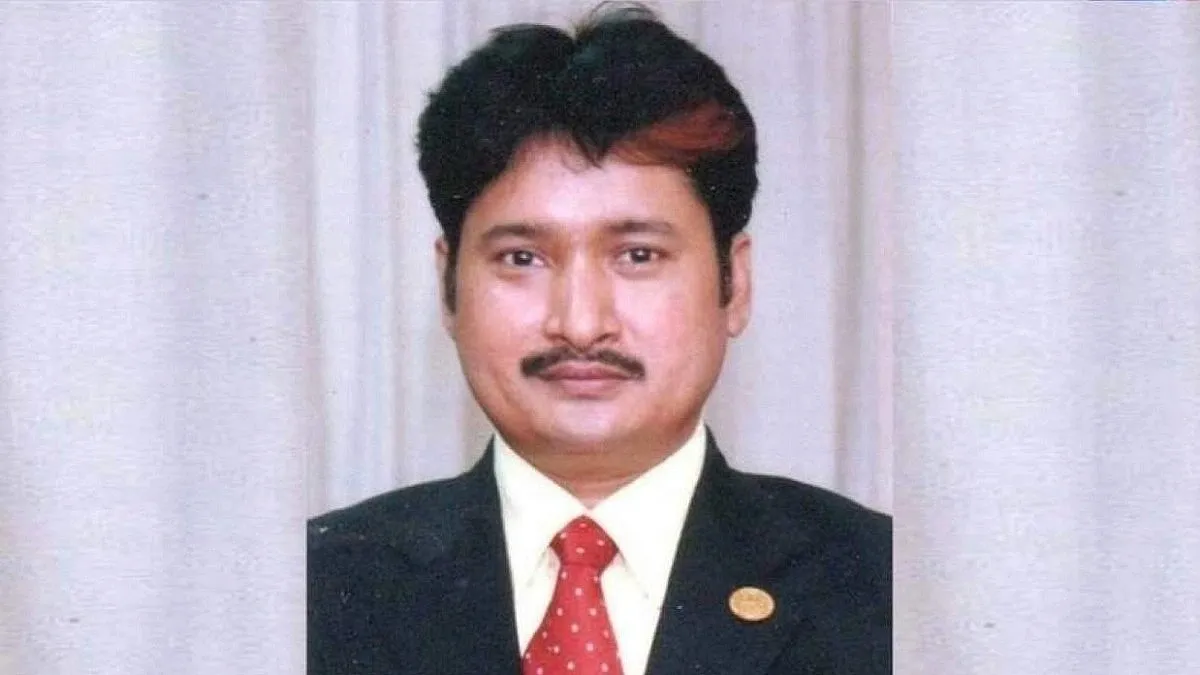 পদত্যাগ করলেন শিক্ষামন্ত্রীর পিএস