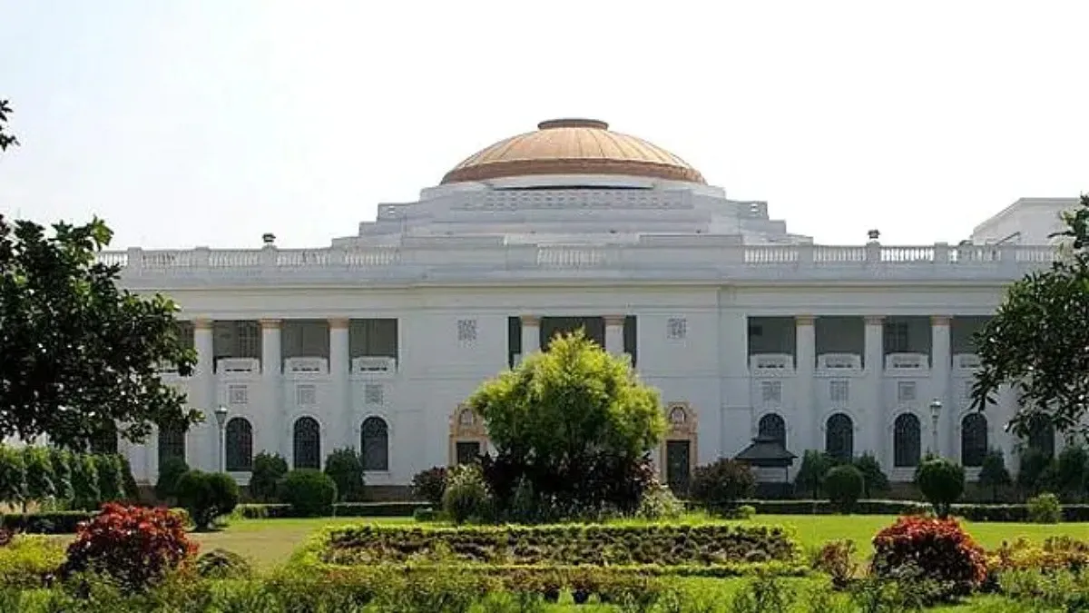 মুখ্যমন্ত্রী হতে কি নিজের আসনে জেতা জরুরি