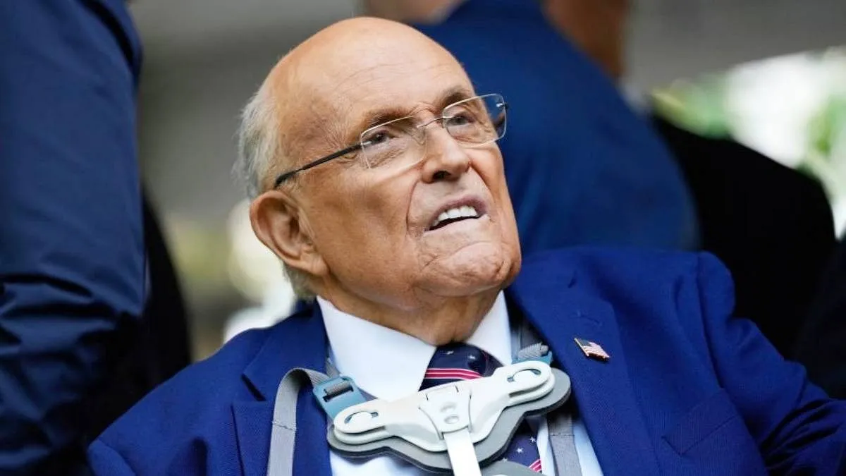হাসপাতালে নিউ ইয়র্ক সিটির সাবেক মেয়র রুডি, অবস্থা আশঙ্কাজনক