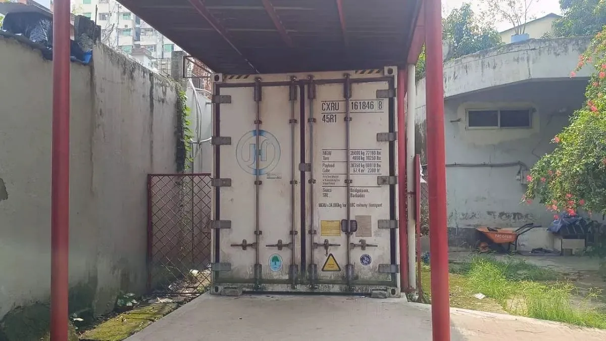 ঢাকা মেডিকেলে অচল মরচুয়ারি কুলার, সংকটে মরদেহ সংরক্ষণ