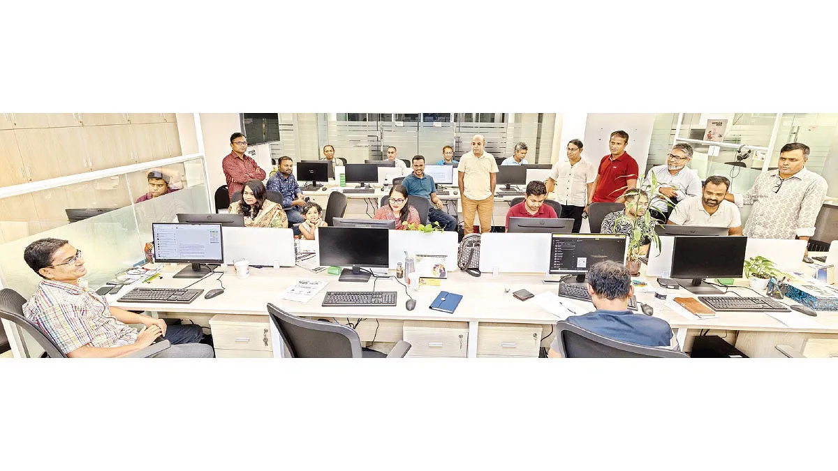 ফ্রন্টলাইনের আমলনামা