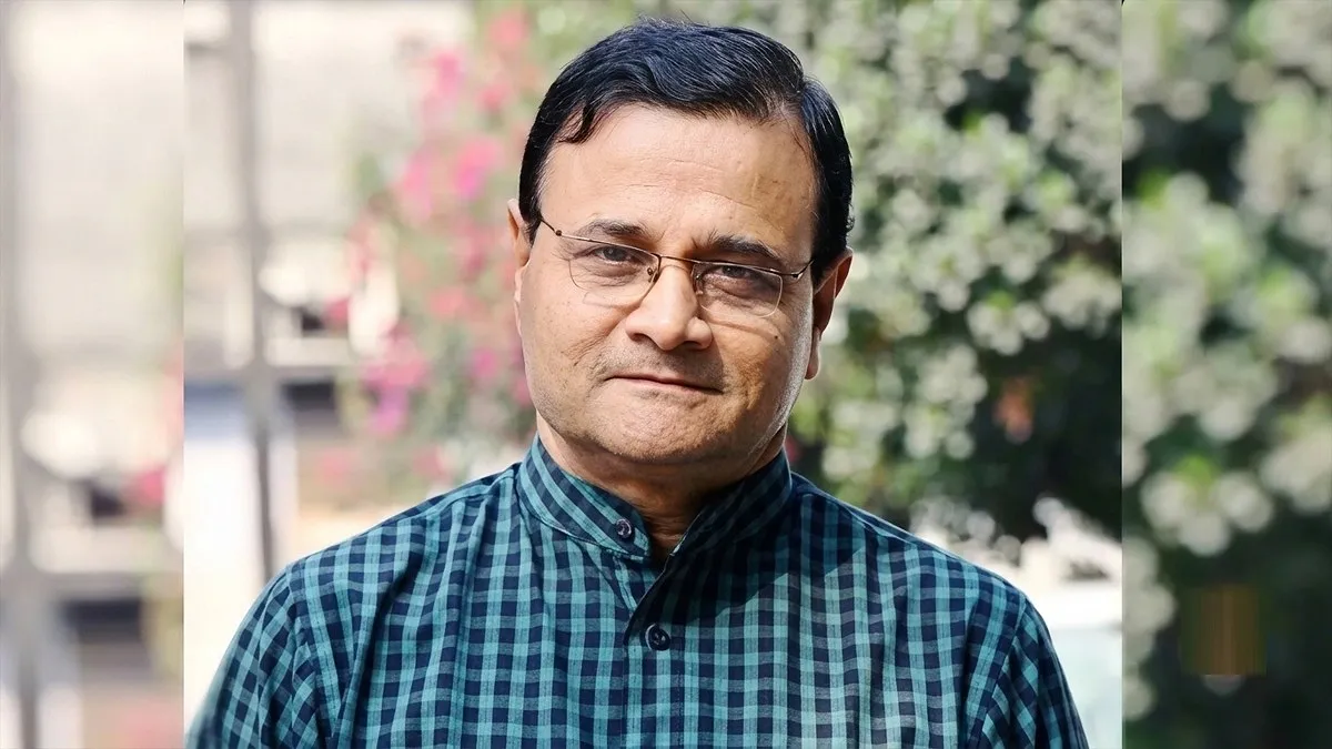 ‘হুমায়ূন স্যার প্রচণ্ড রেগে আমাকে শুটিং থেকে বের করে দিলেন’