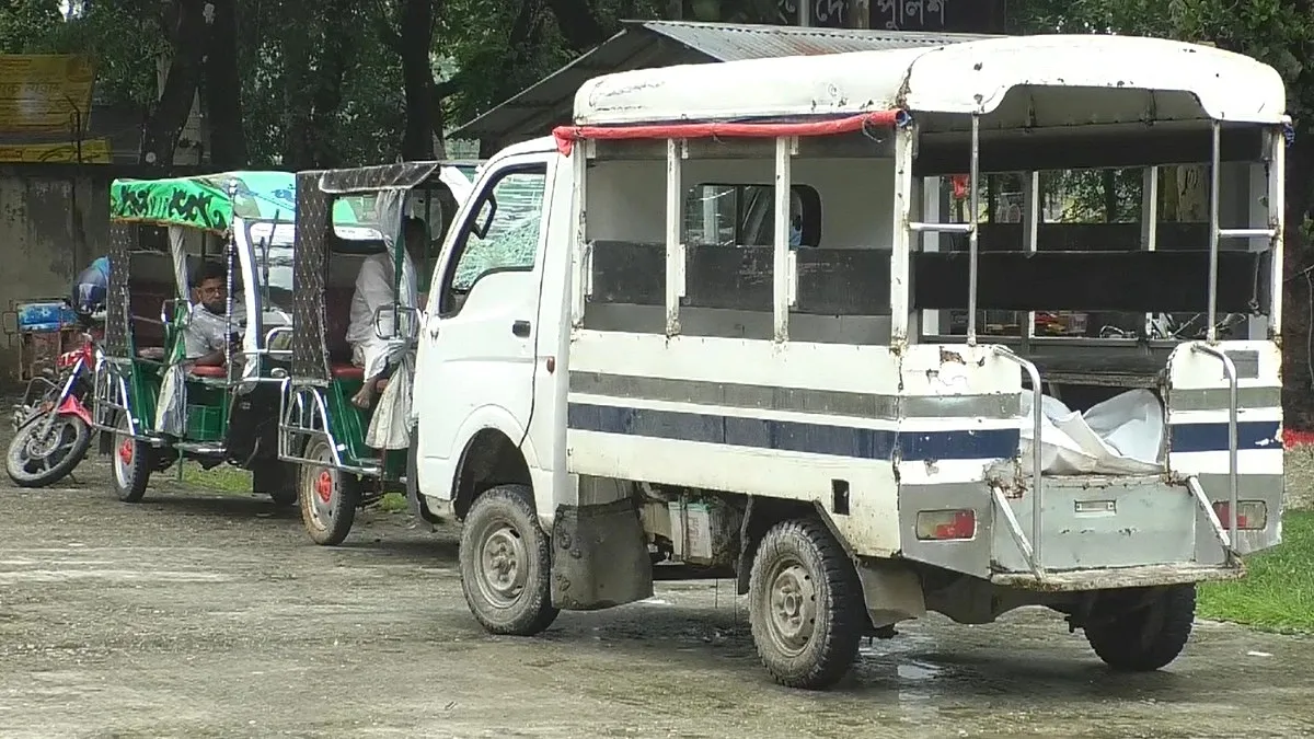 ঘরে পড়ে ছিল দম্পতির মরদেহ, হত্যা সন্দেহ