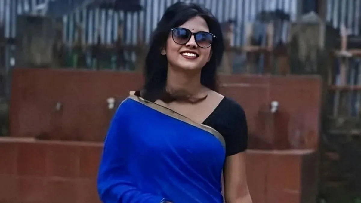 একই গানে ভিডিও বানিয়ে সেই শিক্ষিকার পাশে দাঁড়াচ্ছেন সহকর্মীরা