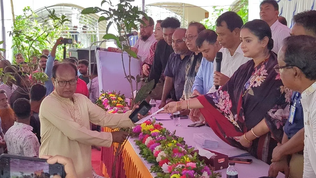 ১৭ বছর এমপি-মন্ত্রীরা ছিলেন মাদকের ডিলার: নিপুণ রায়