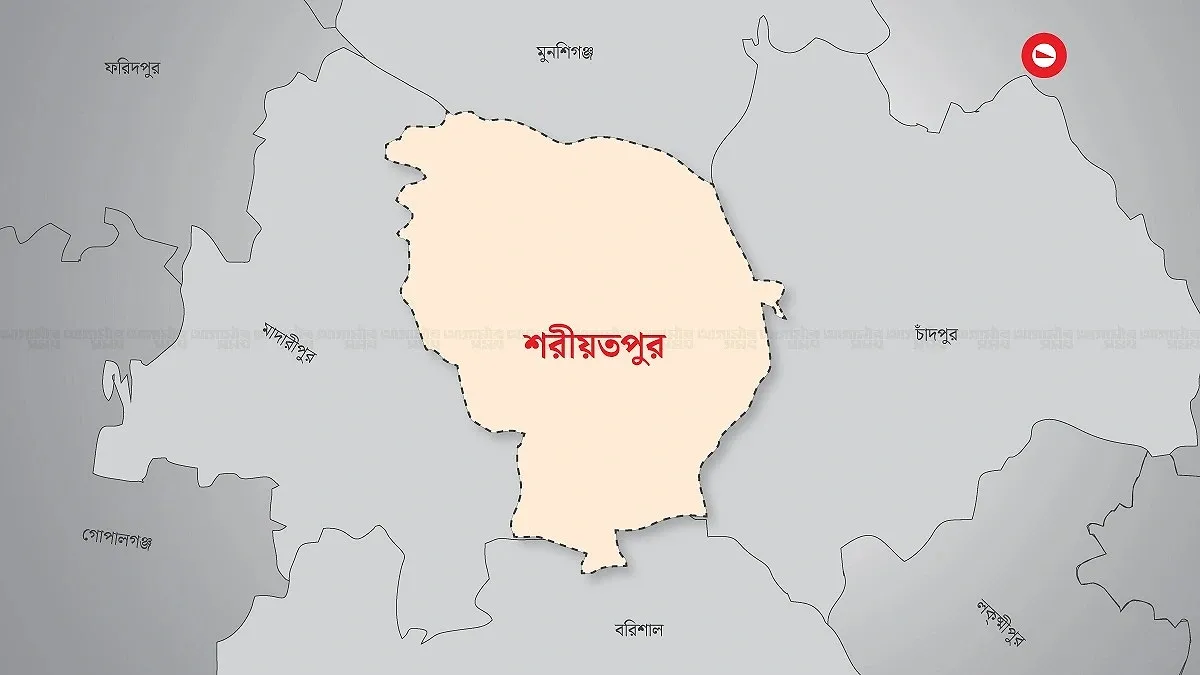 জাজিরায় বাসের চাকায় পিষ্ট আহত হকারের মৃত্যু, বাস জব্দ