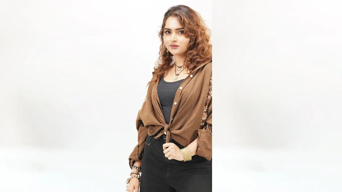 কেয়া পায়েল ‘হ্যাপিলি ম্যারিড’