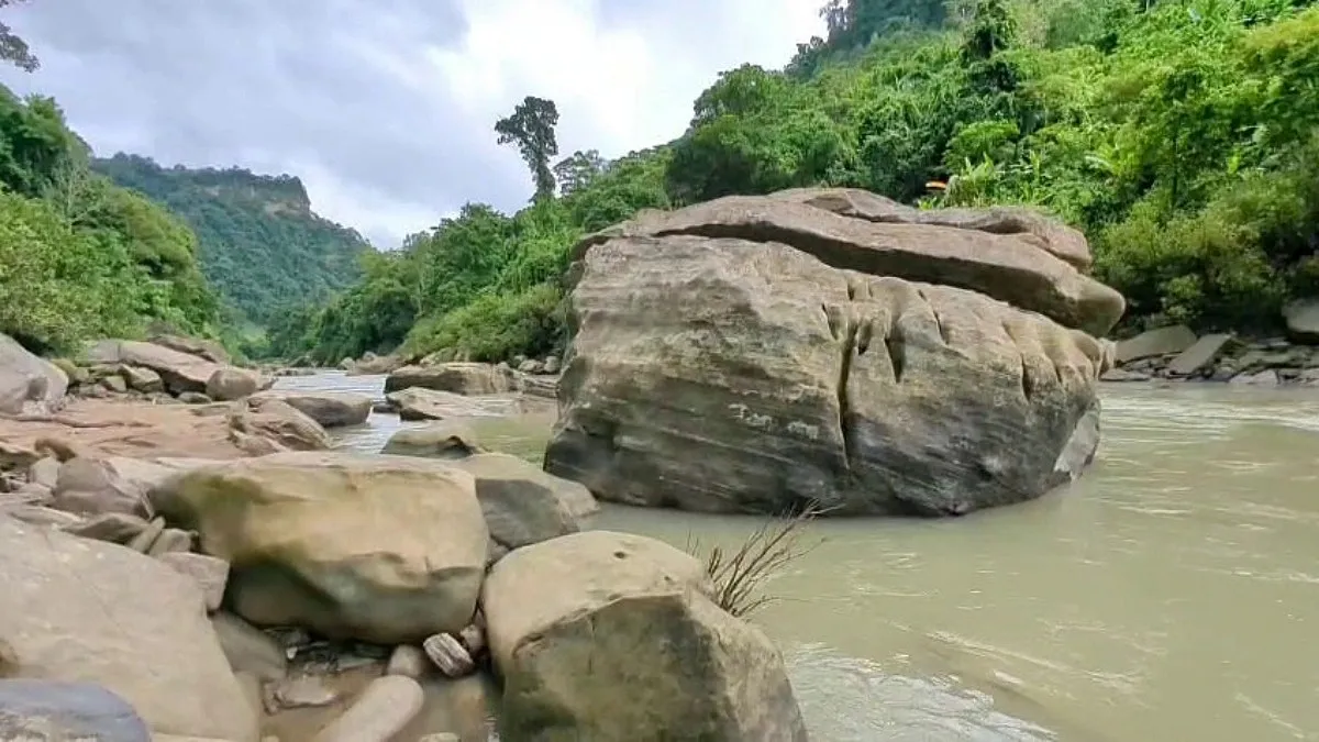 থানচির রাজা পাথর এলাকায় নিখোঁজ পর্যটকের মরদেহ উদ্ধার