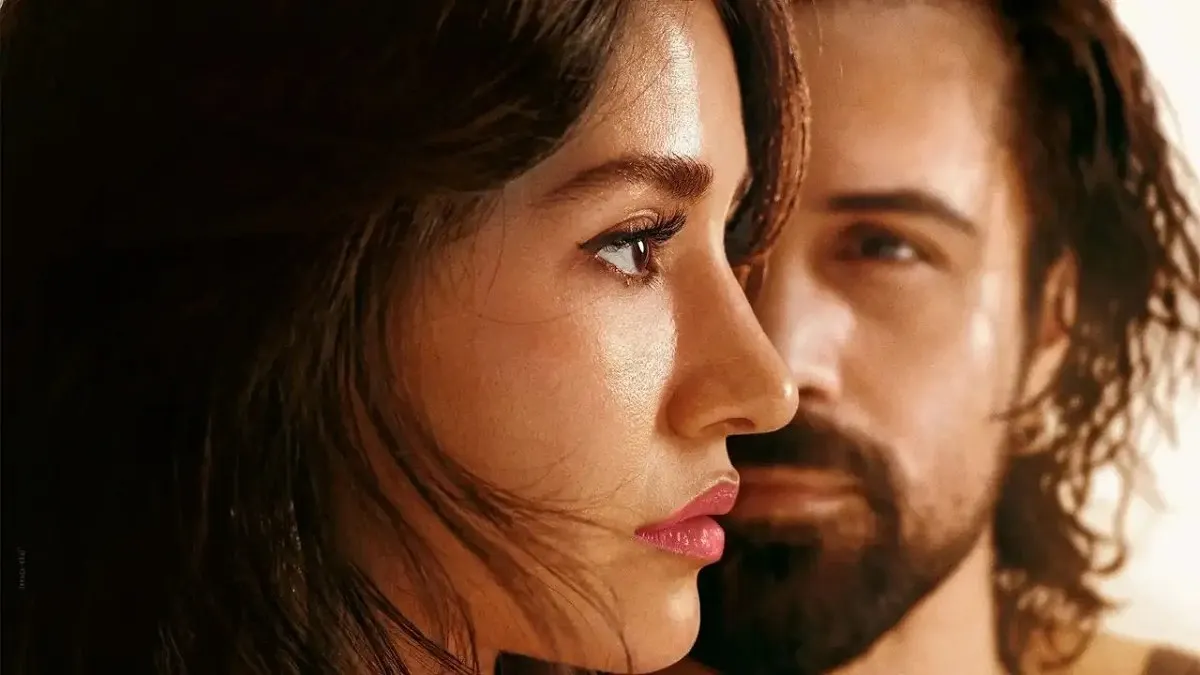 ৩ দিনেই ১০০ কোটির ক্লাবে ইমরান হাশমির সিনেমা