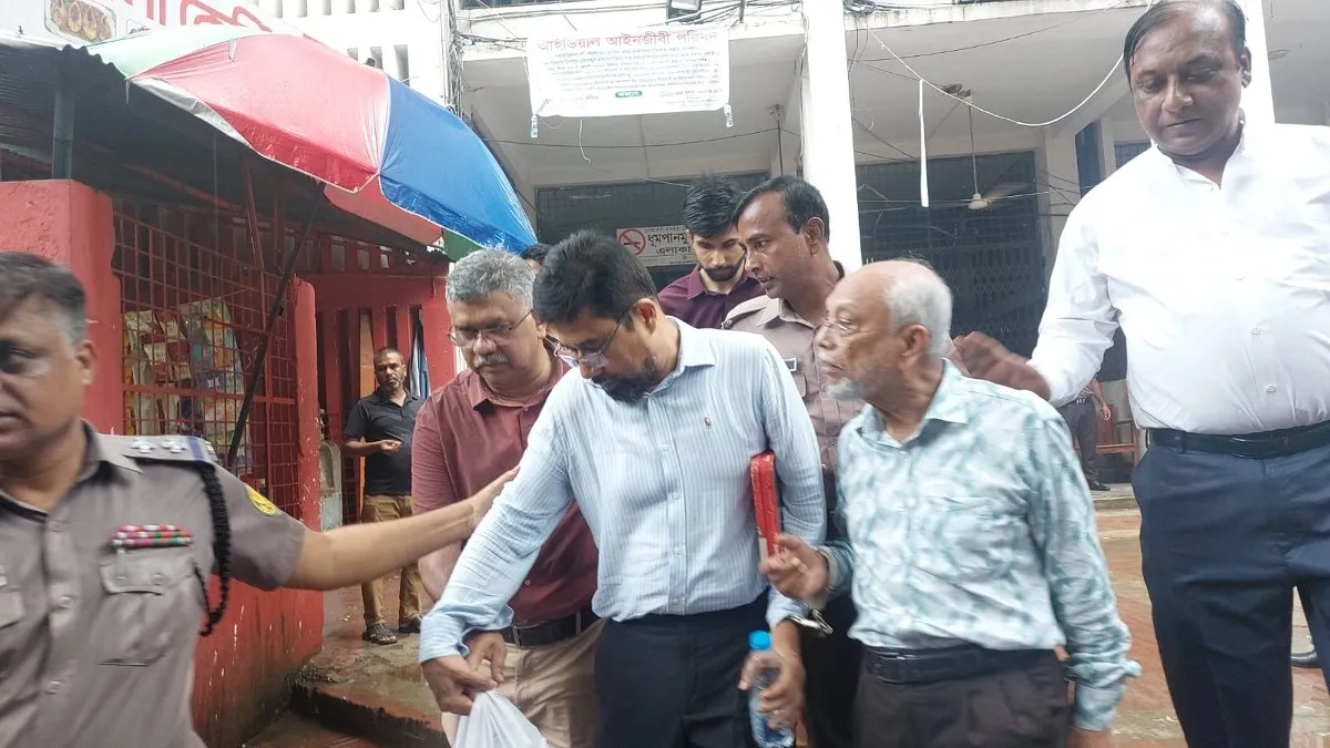 সাবেক চার ব্যাংক কর্মকর্তার ২০ বছরের কারাদণ্ড