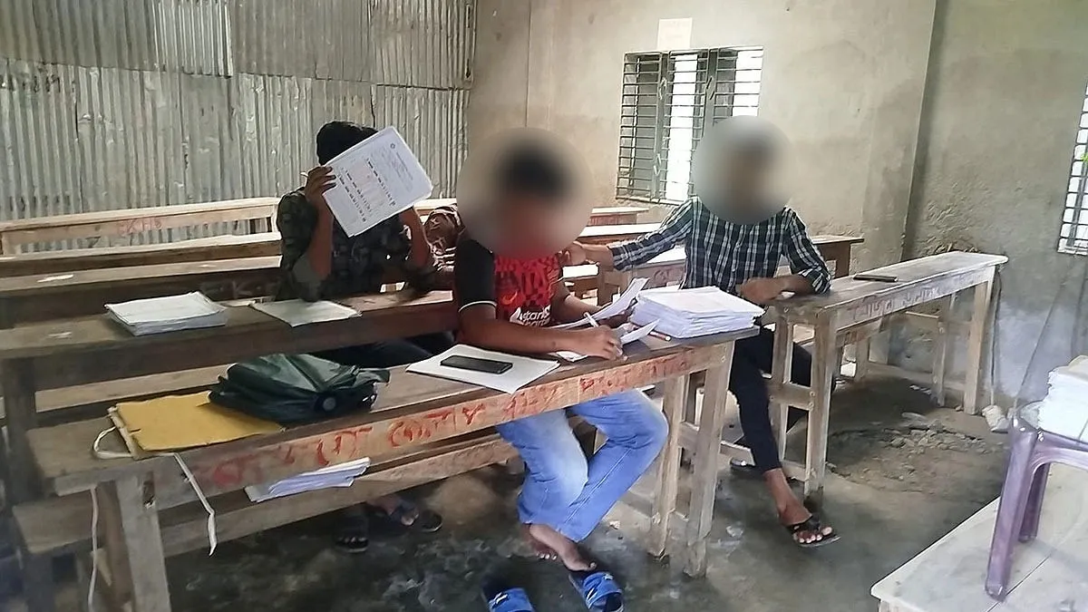 এইচএস‌সির খাতা কলেজছাত্রদের হাতে, ভিডিও ভাইরাল