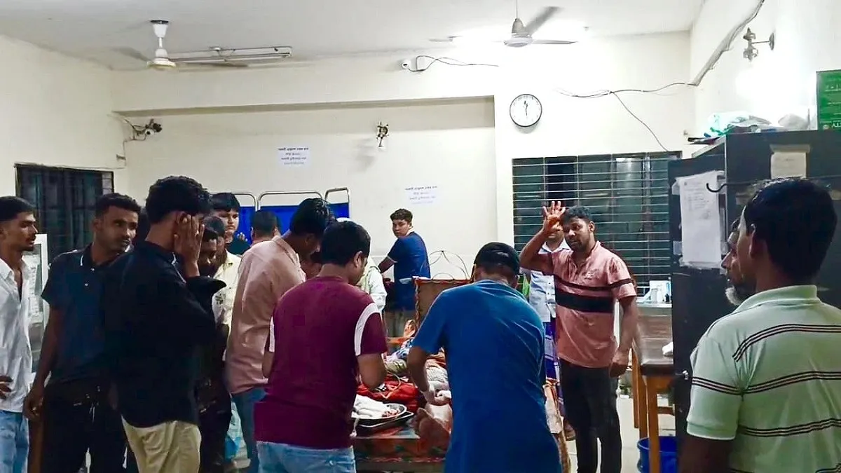 পাট কাটা শ্রমিক নিয়ে দুই মালিকের দ্বন্দ্ব, সংঘর্ষে আহত ১০