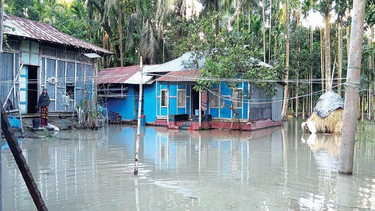 পানিবন্দি মেঘনাপাড়ের মানুষ