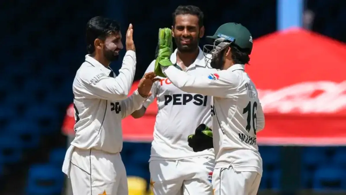 ক্যারিবীয়দের হারিয়ে সিরিজে সমতা পাকিস্তানের