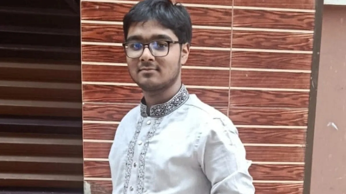 বোর্ডে প্রথম সাদমানের বড় শিক্ষক তার মা