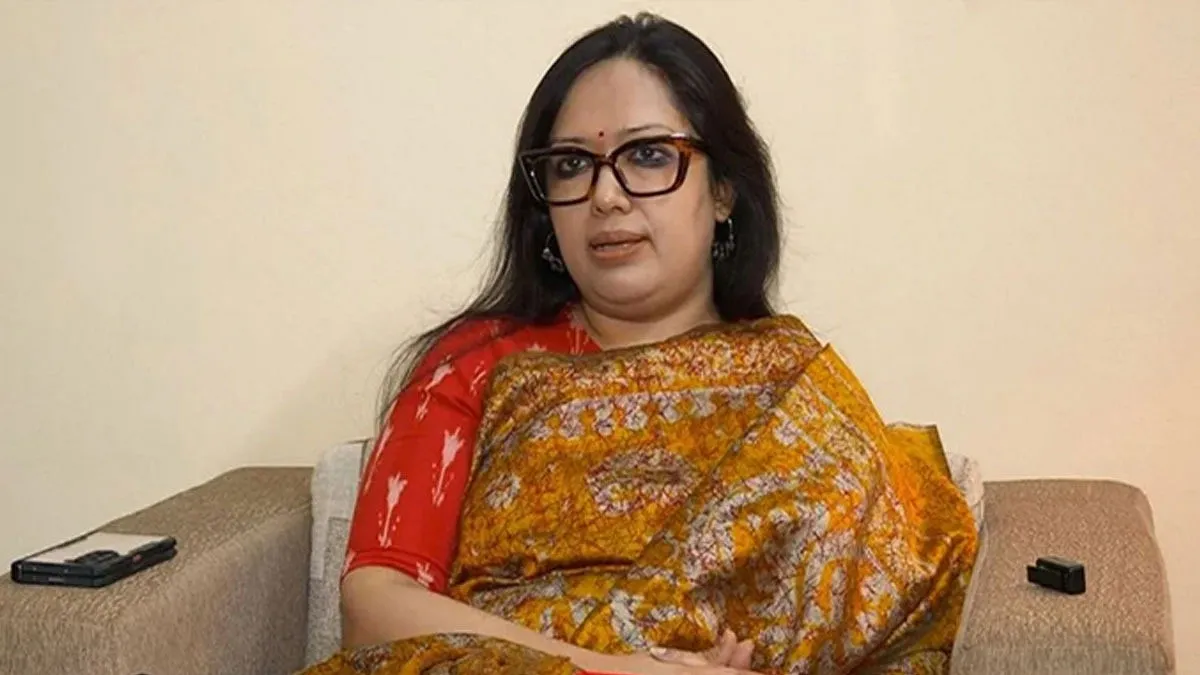 রাষ্ট্রপতি নির্বাচনকে ‘প্রহসন’ বললেন রুমিন ফারহানা