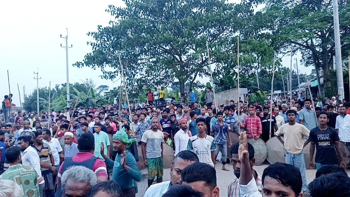 সালথায় আধিপত্য বিস্তার নিয়ে সংঘর্ষ, আহত ১৫