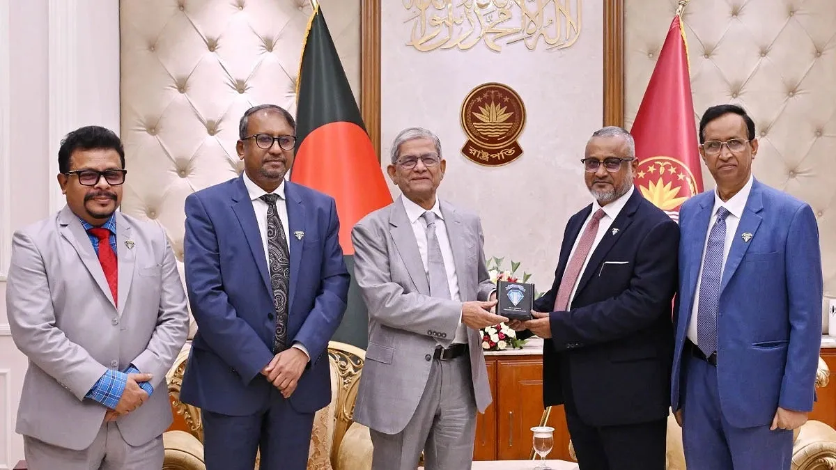 ‘দুর্নীতিবাজ যত প্রভাবশালীই হোক, আইনের আওতায় আনতে হবে’