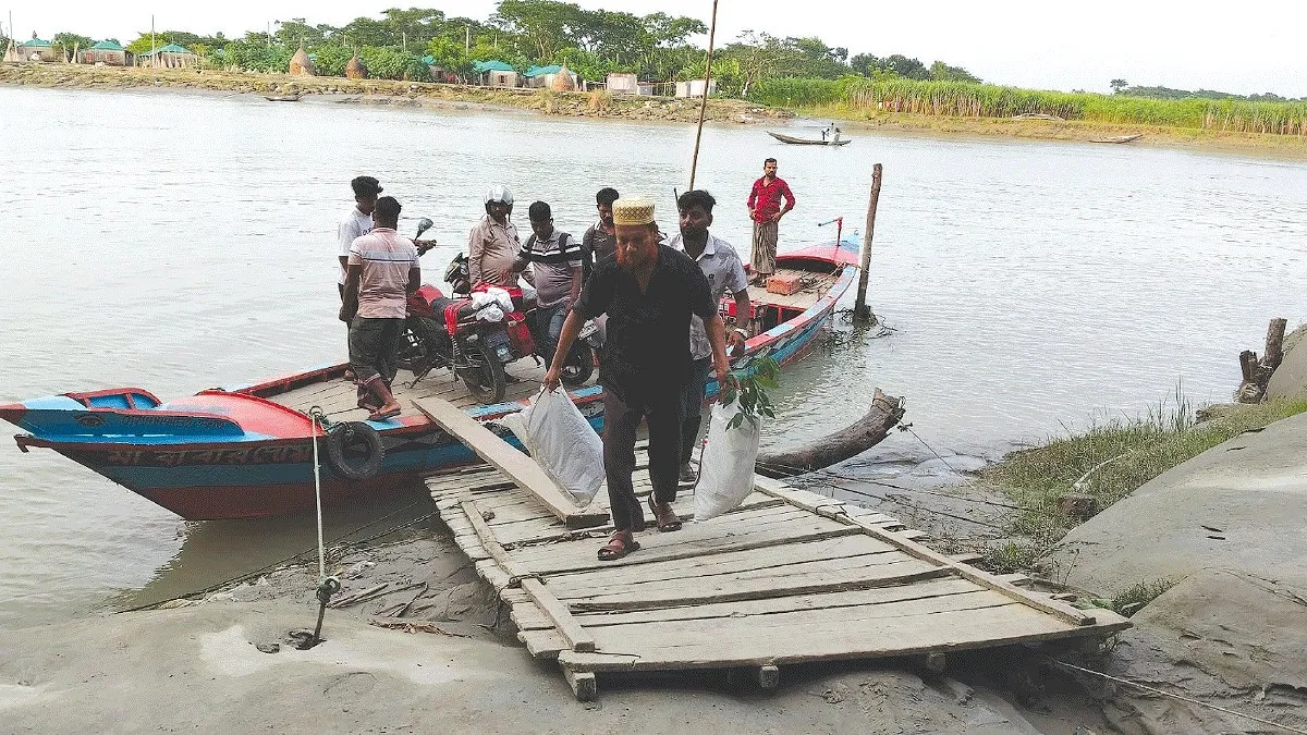 সেতুর অপেক্ষায় শরীয়তপুর ও বরিশালের লাখো মানুষ