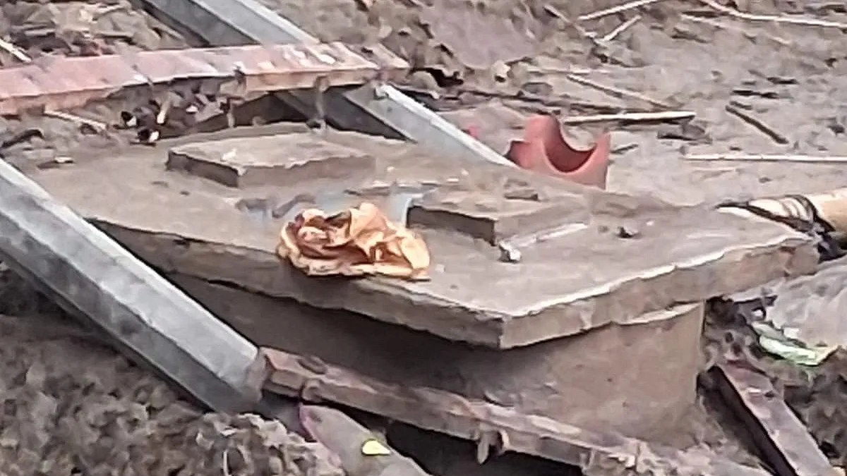 জমি নিয়ে বিরোধে অসহায় পরিবারের ঘর-বাড়ি ভাঙচুর, আহত ৩