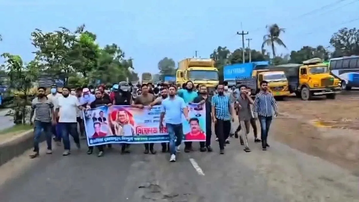 ভালুকায় নিষিদ্ধ যুবলীগের মিছিল, ওসি বললেন- ‘ফেসবুকে দেখেছি’
