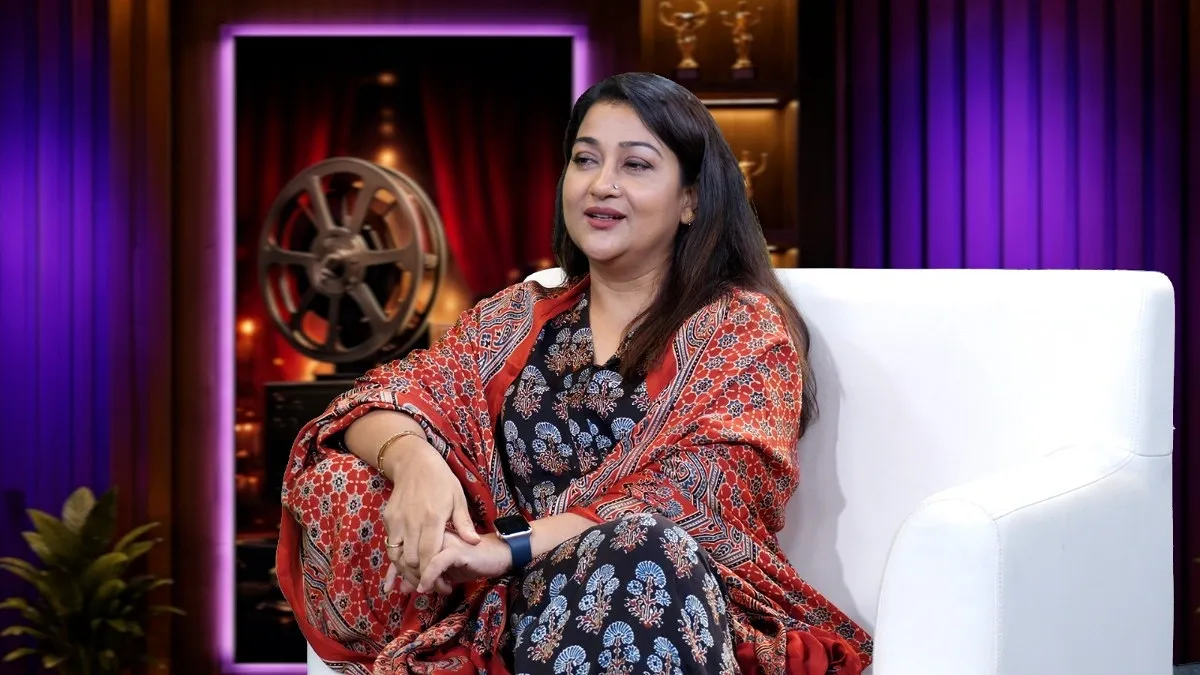 অভিনয় ও বয়স সম্পর্কে যে উত্তর দিলেন দীপা খন্দকার