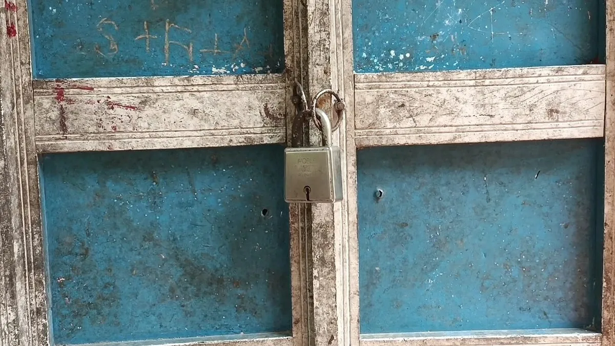 বাঁধনের ওপর হামলা: মনিরুলের বাড়িতে তালা, আত্মগোপনে পরিবার