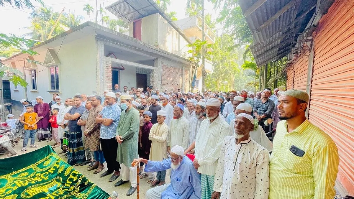 আগামীর সময়ের প্রধান প্রতিবেদকের মায়ের দাফন সম্পন্ন