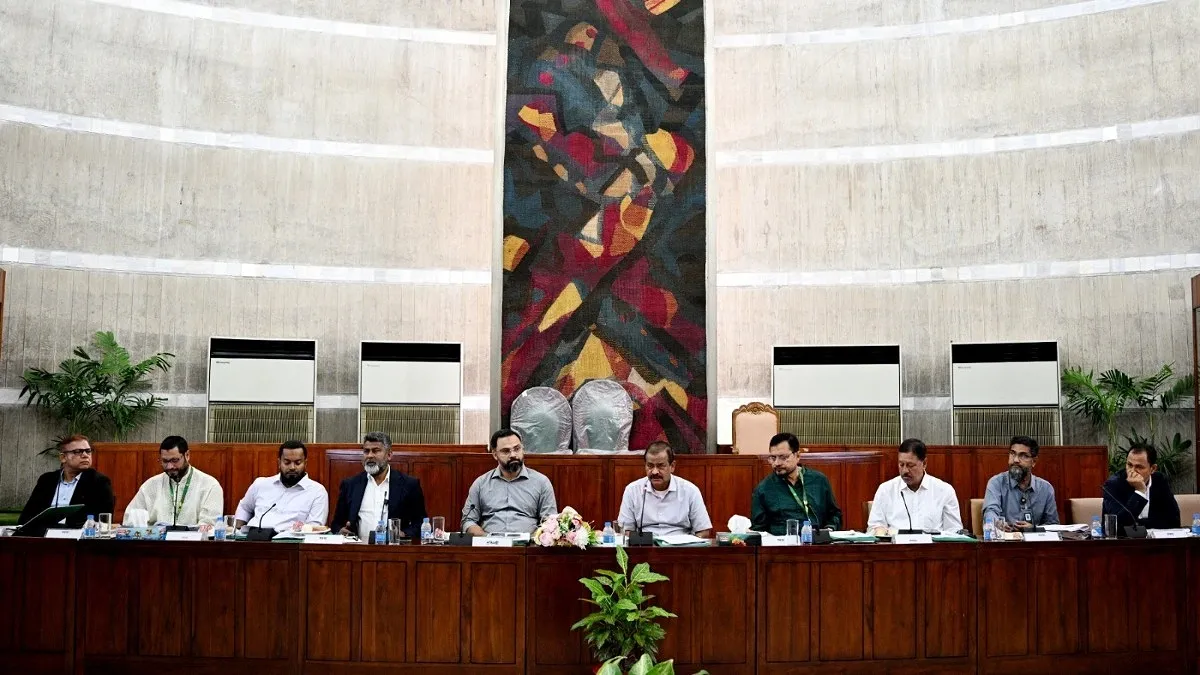 উন্নয়ন প্রকল্পে নিম্নমানের নির্মাণসামগ্রী ঠেকাতে কঠোর নজরদারির তাগিদ
