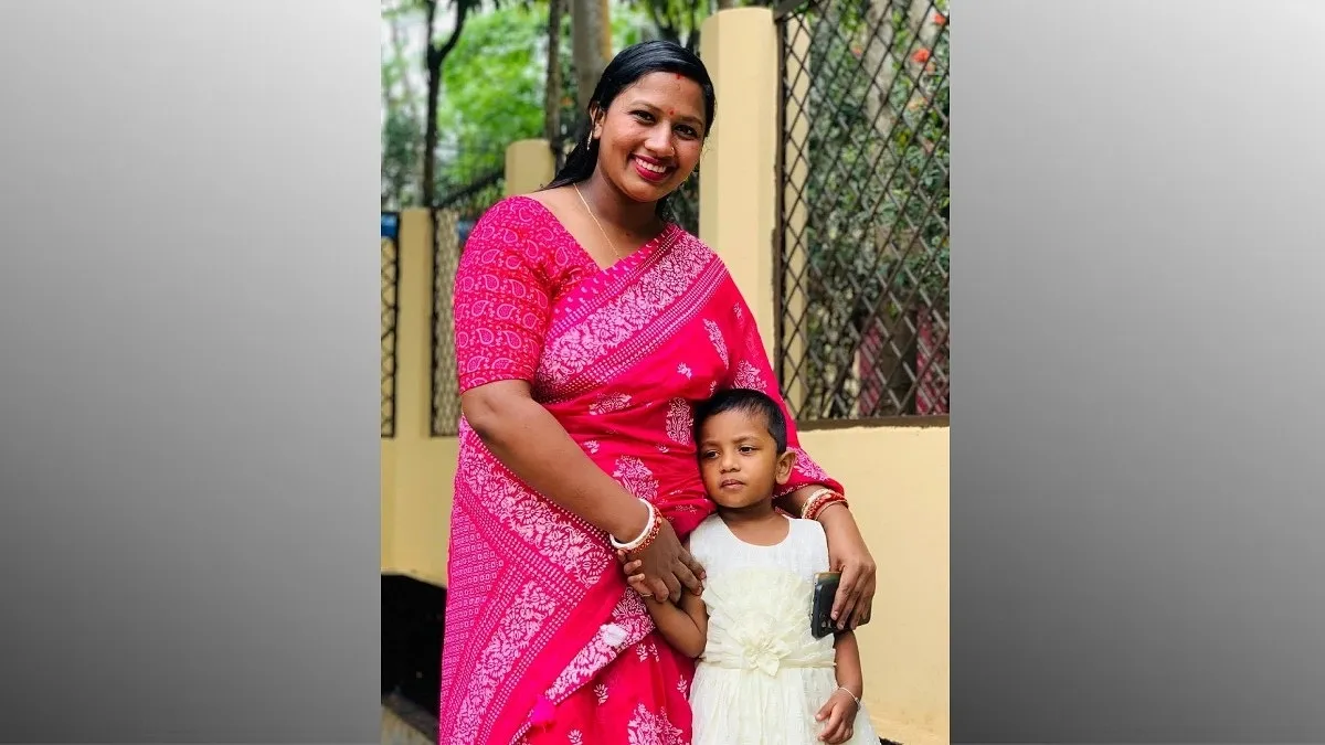 ডেঙ্গুতে অন্তঃসত্ত্বার মৃত্যু, মাকে খুঁজছে চার বছরের মৈত্রী