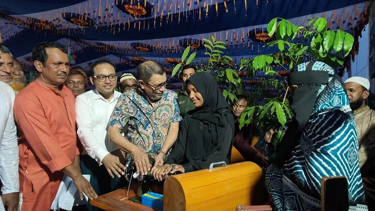 নারীদের স্বাস্থ্য সুরক্ষায় ২৫ হাজার মিডওয়াইফ নিয়োগ দেবে সরকার