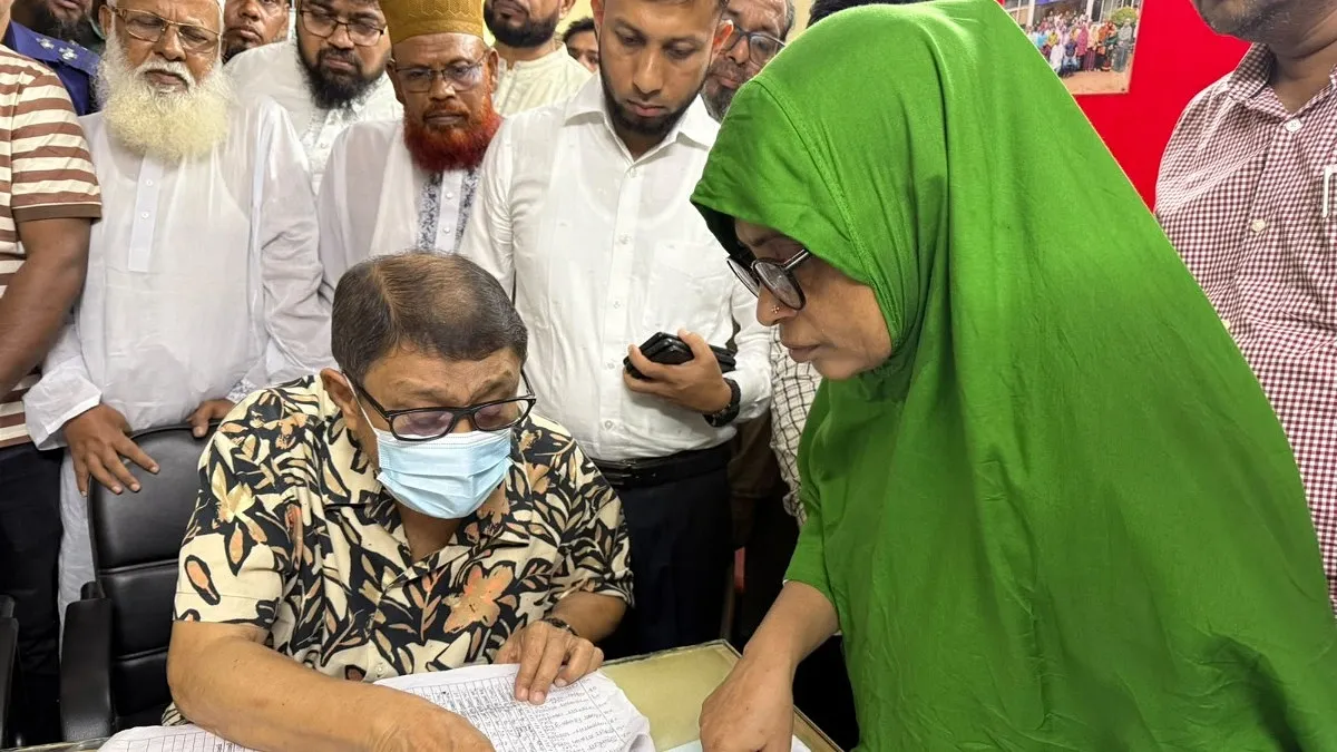 ভোগান্তি কমাতে অ্যাম্বুলেন্স পুল গঠনের পরিকল্পনা করছে সরকার