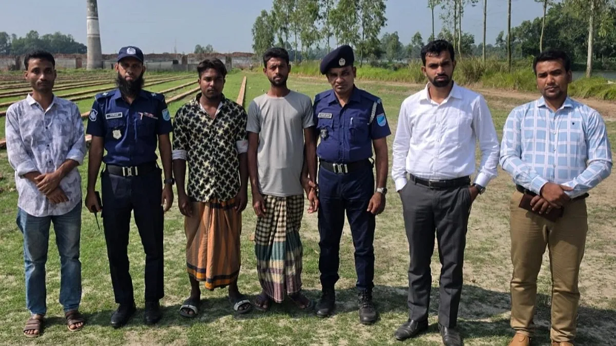 কৃষিজমির মাটি উত্তোলন, সাটুরিয়ায় দুইজনকে ৩ লাখ টাকা জরিমানা