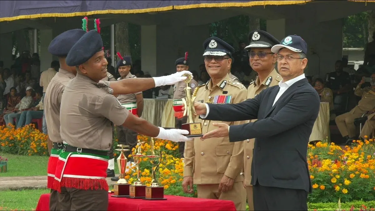 পুলিশকে হতে হবে মানবিক ও নিরপেক্ষ: স্বরাষ্ট্রমন্ত্রী