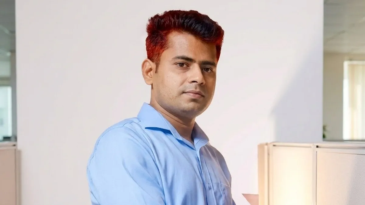 কম্পিউটার কিনে না দেওয়ায় দুই সপ্তাহ দলিল সম্পাদন বন্ধের অভিযোগ সাবরেজিস্ট্রারের বিরুদ্ধে