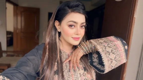 মডেল-অভিনেত্রী তুলনা মারা গেছেন