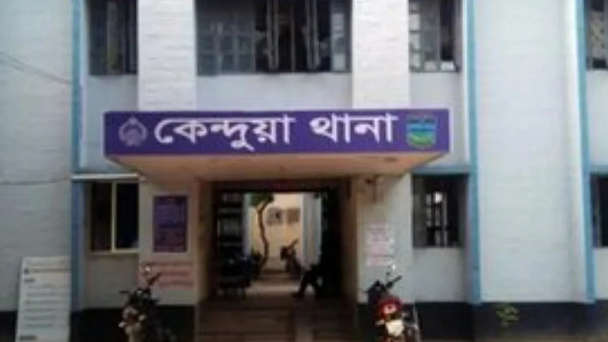 কেন্দুয়ায় দুই মোটরসাইকেলের সংঘর্ষে বাবা-ছেলে নিহত
