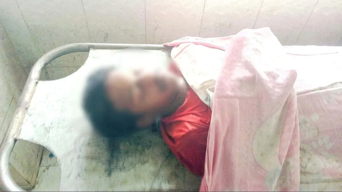 ট্রলি উল্টে প্রাণ গেল যুবকের