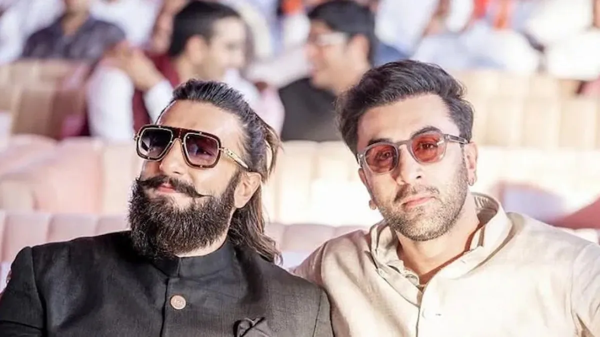 রণবীর কাপুরকে ভুল করে রণবীর সিং বলে ফেললেন প্রযোজক
