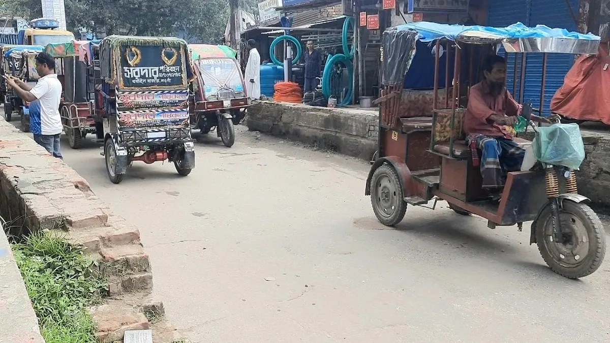 সান্তাহারের শতবর্ষী কালভার্ট এখন মরণফাঁদ
