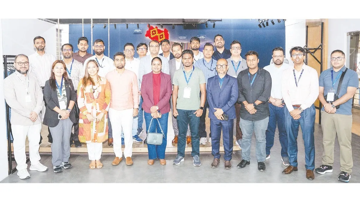 ব্র্যাক ব্যাংকের গ্রিন ফ্যাক্টরি পরিদর্শনে বিদেশি কেন্দ্রীয় ব্যাংকাররা