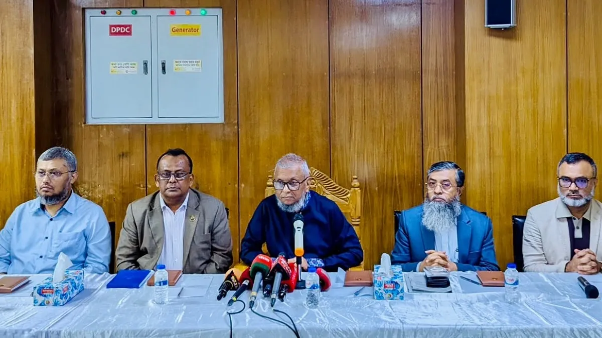 দিনভর বিক্ষোভ, মজুরি বোর্ড হচ্ছে কাল