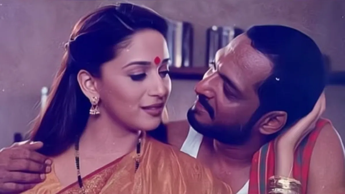 মাধুরী দীক্ষিতের শোতে অতিথি হওয়ার কথা ছিল নানা পাটেকরের, শেষ মুহূর্তে বদল