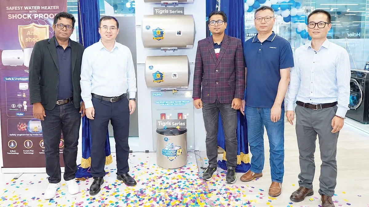 হায়ারের ওয়াটার হিটার ও মাইক্রোওয়েভ উন্মোচন