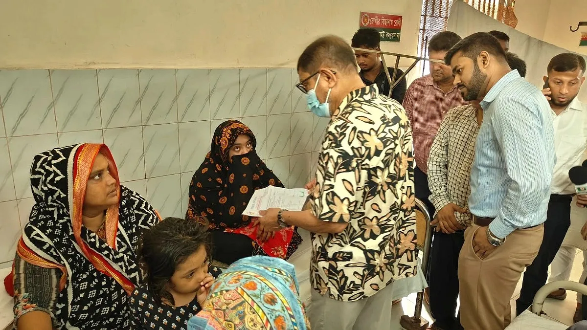মুরাদনগর স্বাস্থ্য কমপ্লেক্সে ৫ চিকিৎসক অনুপস্থিত, ব্যবস্থার নির্দেশ মন্ত্রীর