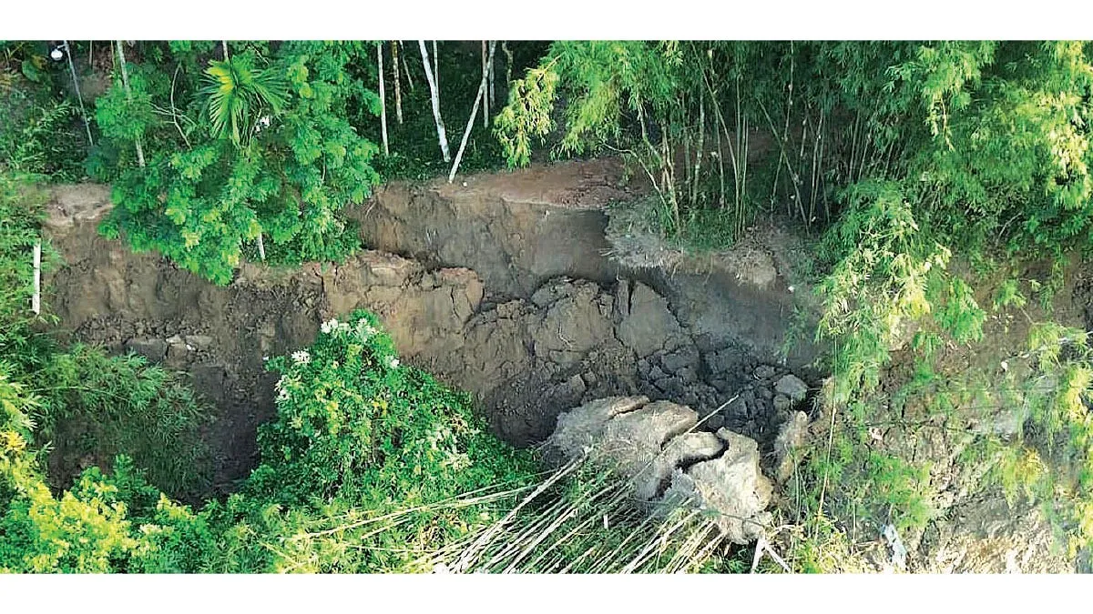 কুশিয়ারায় বিলীন চলার পথ, আশ্রয়ের খোঁজে মানুষ