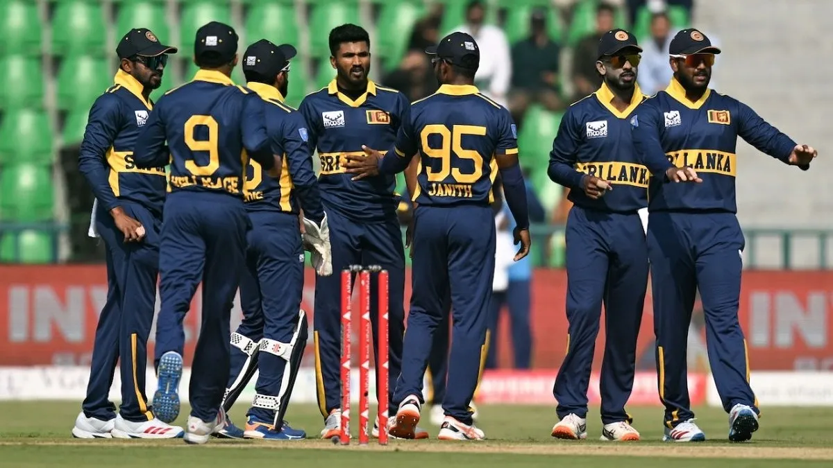 পাকিস্তানকে উড়িয়ে ফাইনালে শ্রীলঙ্কা