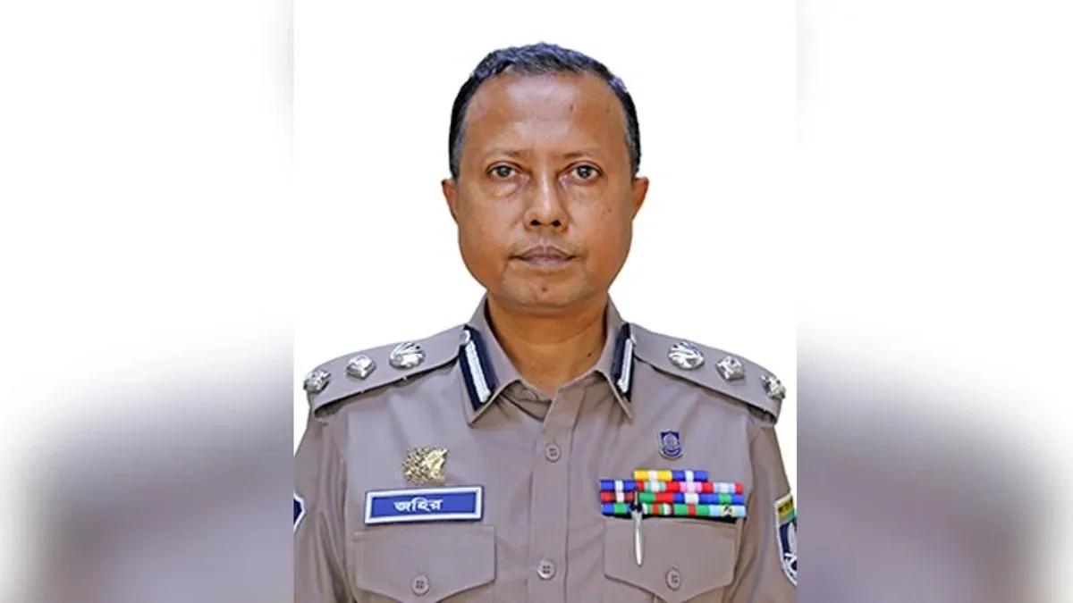 বাড়িতে অভিযানের পর ওএসডি হলেন সেই অতিরিক্ত ডিআইজি