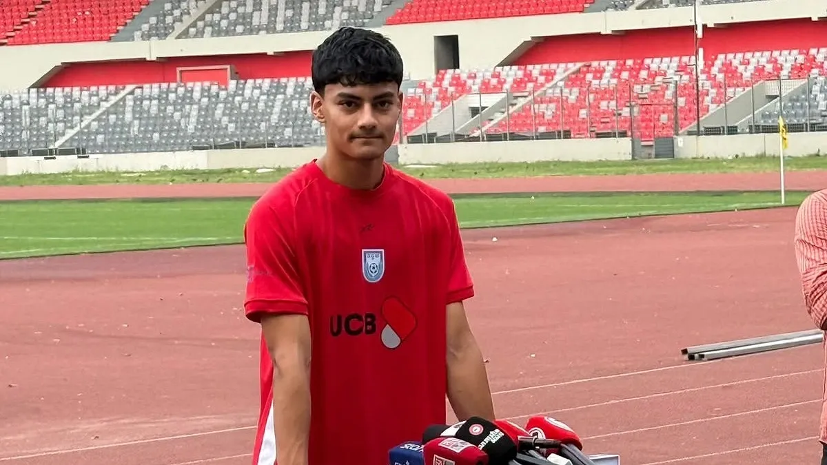 হামজার সঙ্গে খেলতে মুখিয়ে মাহি