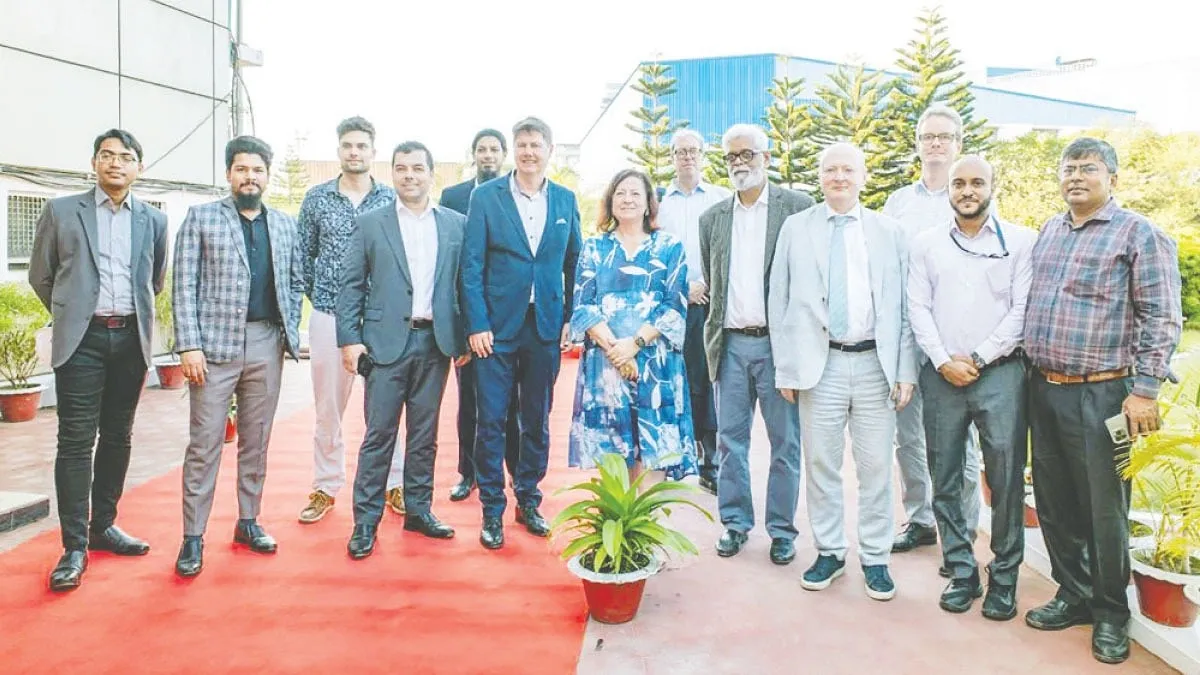 আবুল খায়ের স্টিল কারখানা পরিদর্শনে জার্মান ভাইস মিনিস্টার